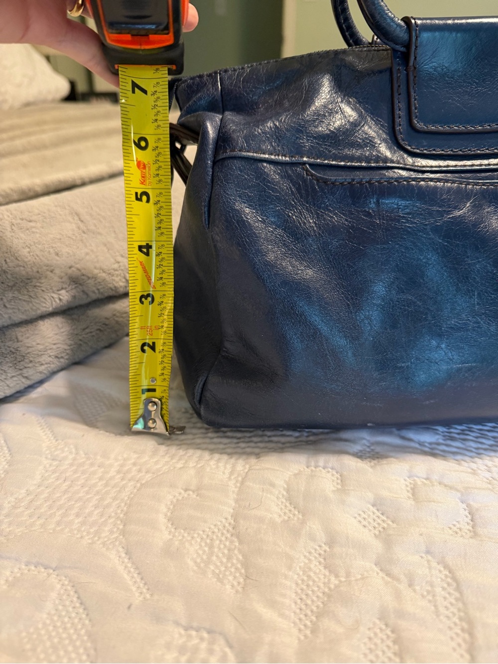 HOBO Medium Sheila in Denim color - Picture 4 of 11